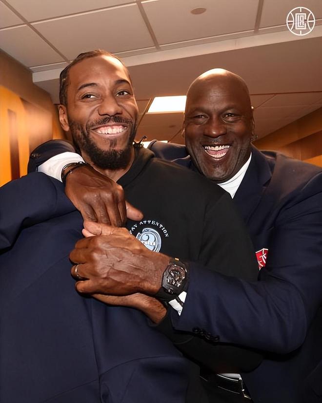 奇才官宣：库利巴利遭遇右腹斜肌拉伤，将采取保守治疗方案（奇才队官方通报：库利巴利右侧腹斜肌拉伤，将接受保守治疗）