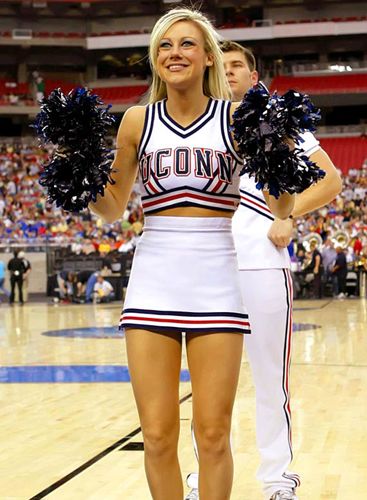 搏击网红正面挑战鸽武缘，直言输了给10W，对方却迟迟不敢回应（搏击网红公开向鸽武缘下战书：放话输了赔10万，对方迟迟无回应）