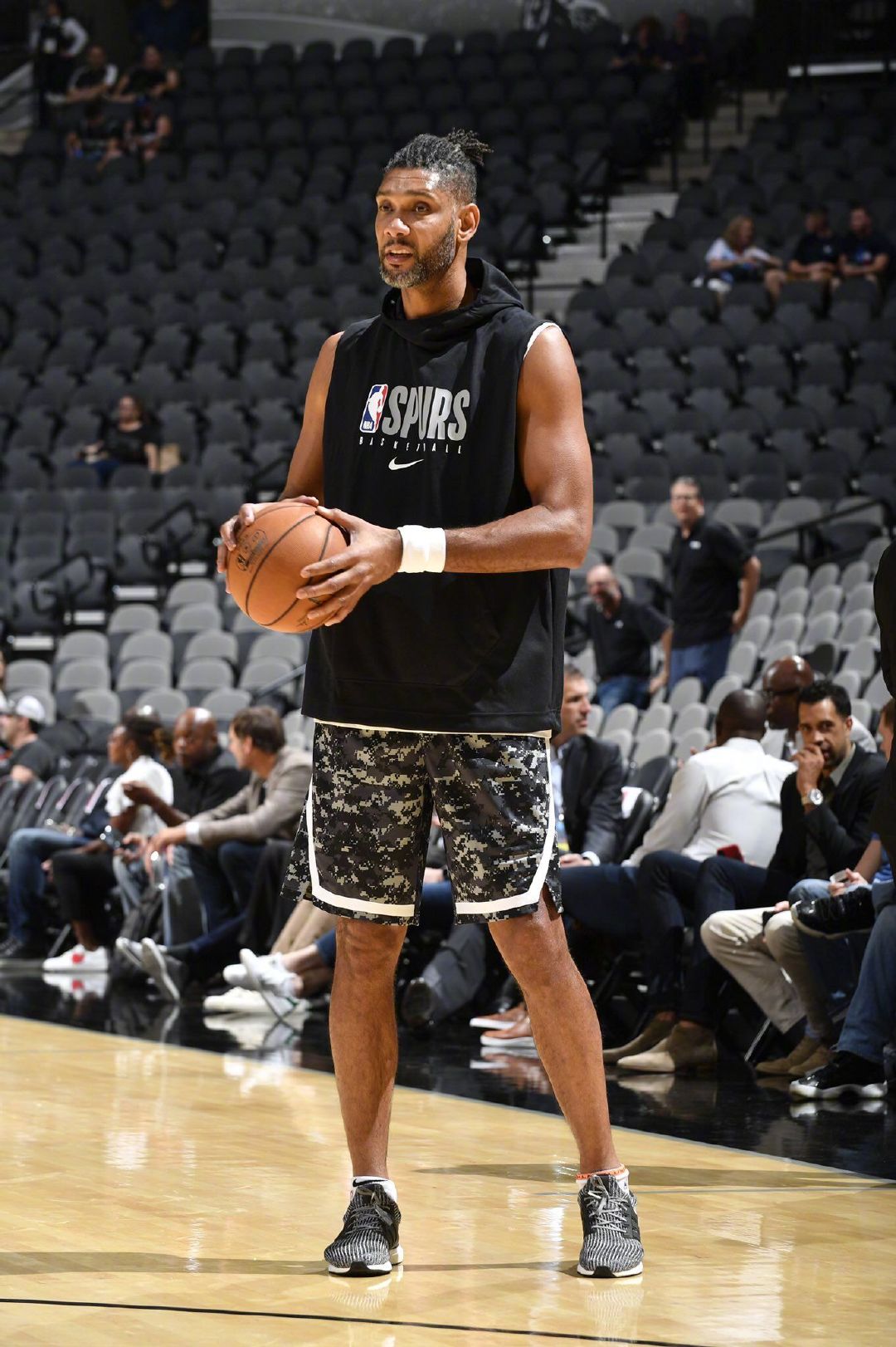 美媒：约基奇在他出手的全部12个区域均为热区（美媒：约基奇投篮的12个区域全部为热区）