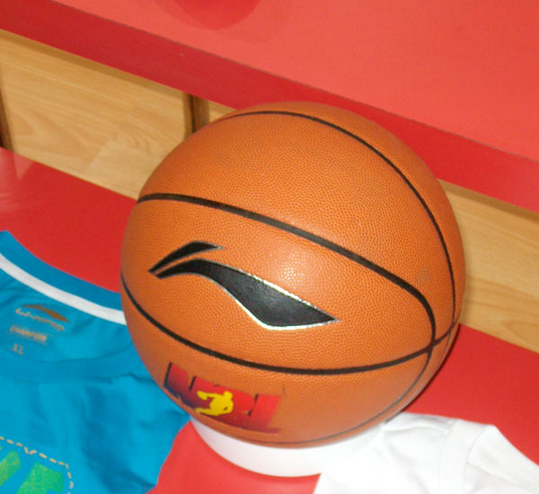 哈斯勒姆：首节后热火活力对抗都不如魔术，更衣室肯定很失望（哈斯勒姆：第二节起热火能量和对抗都落后于魔术，更衣室难免失望）