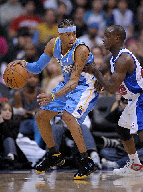 亚马尔全场数据：7射1正进1球，浪费1次空门良机（亚马尔本场表现：7次射门仅1次射正并打入1球，错失一次空门良机）