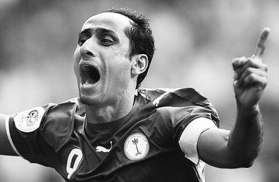 有爱，埃德森用手语向一名聋哑女球童示意：我爱你（暖心一刻：埃德森用手语向聋哑女球童传达“我爱你”）