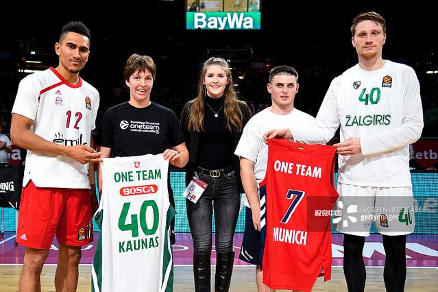 法尔克：格纳布里想留队，但拜仁不想再为他支付高薪（法尔克：格纳布里愿留队，拜仁无意继续为其支付高薪）