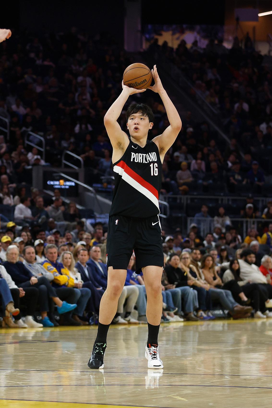 官方：31岁的前法国国脚右后卫杜布瓦退役（官宣：31岁前法国国脚右后卫杜布瓦宣布退役）